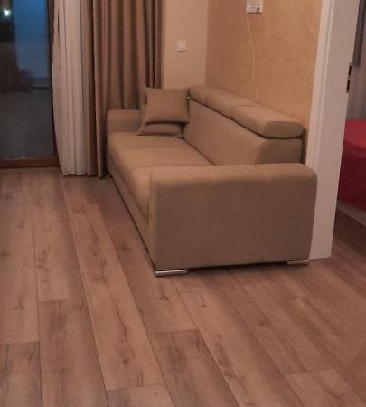 Timea'S House Apartment Bistriţa Екстериор снимка
